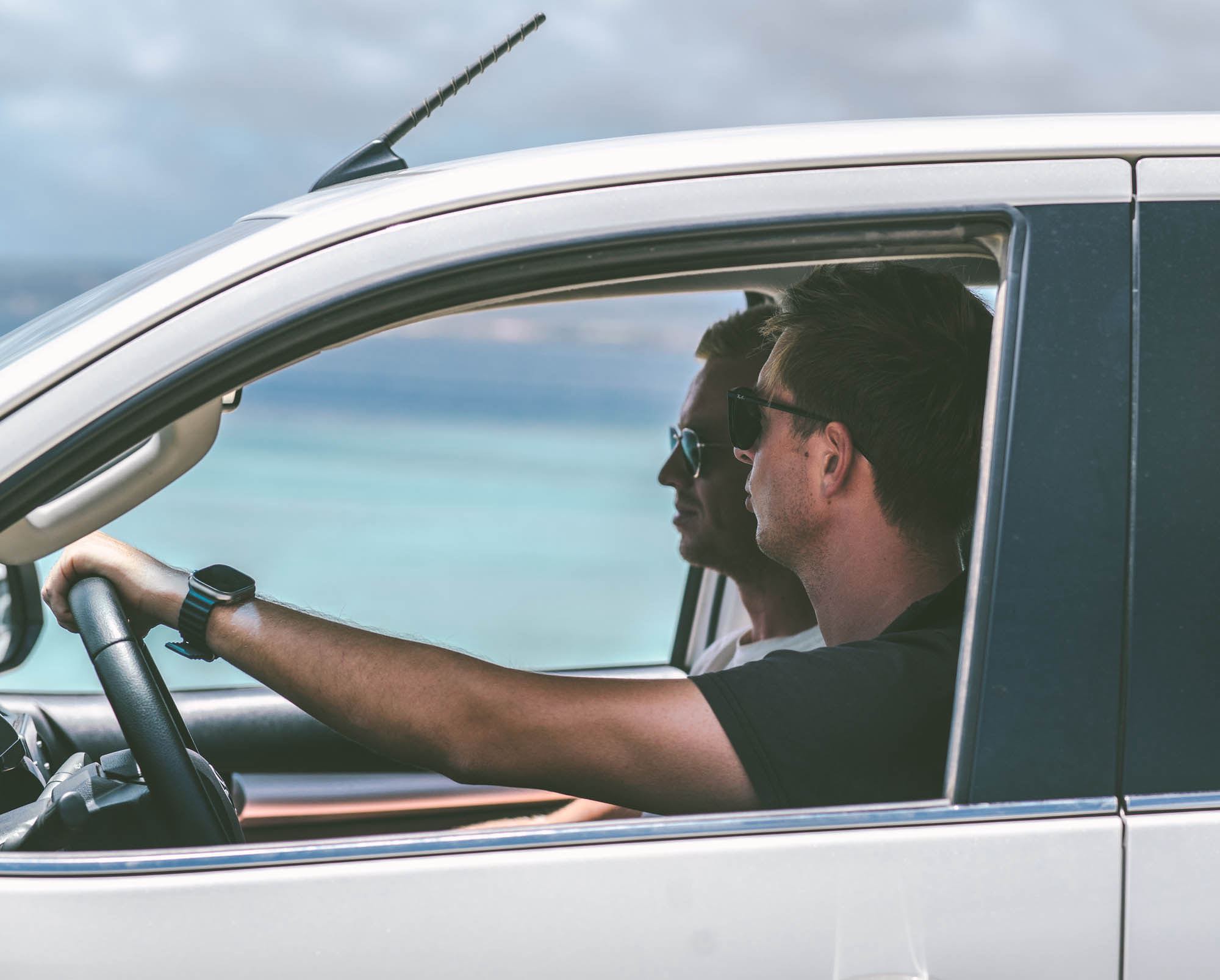The Pickup Huren Bonaire Team, Young and Reliable, Ready to Serve You